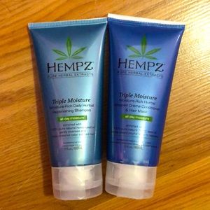 Hempz Triple Moisture Shampoo and Conditioner Set